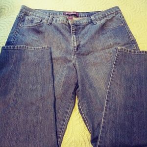 Gloria Vanderbilt jeans